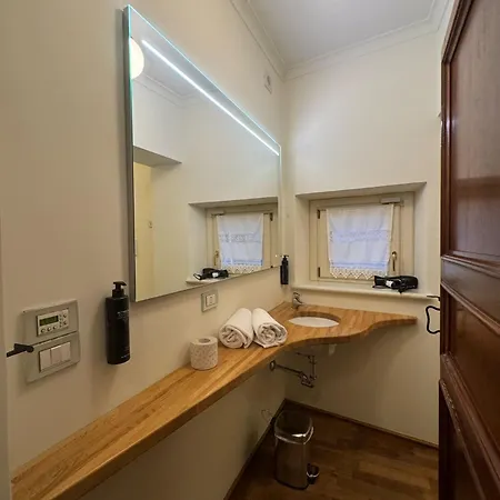 - Palazzo Paltroni Apartment Urbino