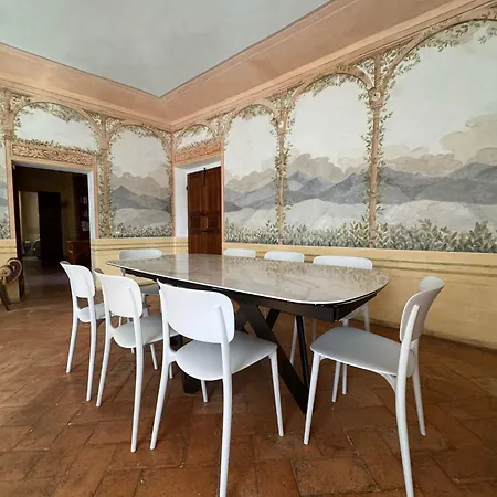 - Palazzo Paltroni