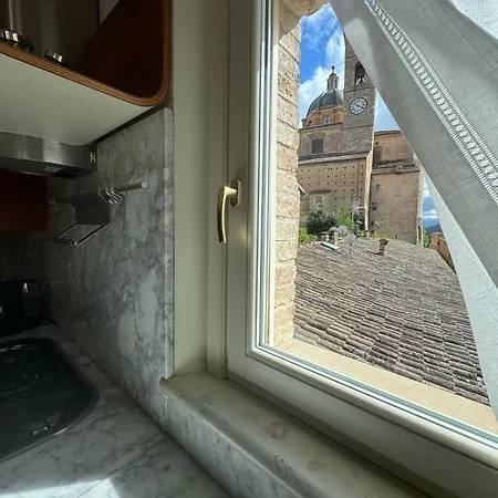 - Palazzo Paltroni アパート *